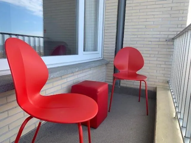 Cozy 2 Bedroom Apartment With Seaview In Ostend T82